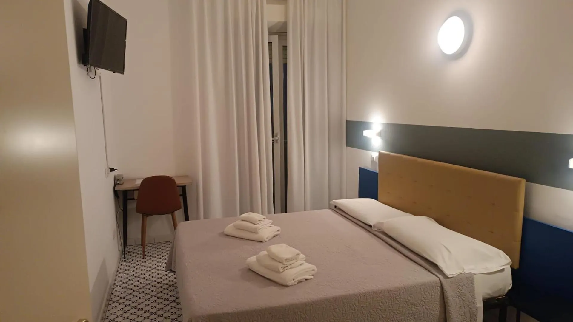Hotel Le Terrazze Riccione 2*,